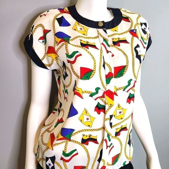 Laura & Jayne Vintage Flags Around the World Top sz 8 - Picture 1 of 10